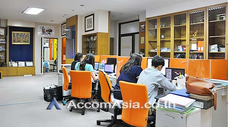  1  Office Space For Rent in Ratchadapisek ,Bangkok MRT Thailand Cultural Center at RS Tower AA14812